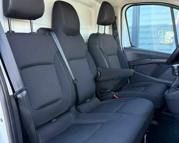 Белый Рено Трафик, объемом двигателя 0 л и пробегом 40 тыс. км за 25500 $, фото 24 на Automoto.ua