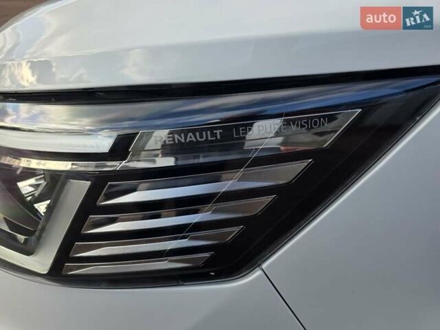 Белый Рено Трафик, объемом двигателя 2 л и пробегом 65 тыс. км за 29950 $, фото 37 на Automoto.ua