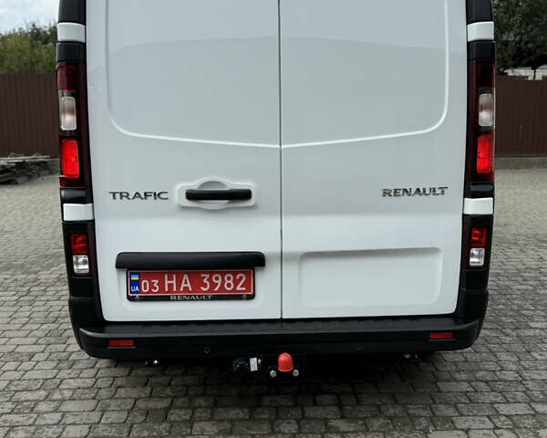 Белый Рено Трафик, объемом двигателя 2 л и пробегом 63 тыс. км за 32650 $, фото 26 на Automoto.ua