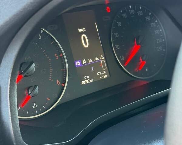 Білий Рено Трафік, об'ємом двигуна 0 л та пробігом 40 тис. км за 25500 $, фото 37 на Automoto.ua