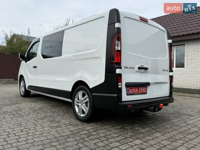 Белый Рено Трафик, объемом двигателя 2 л и пробегом 63 тыс. км за 32650 $, фото 25 на Automoto.ua