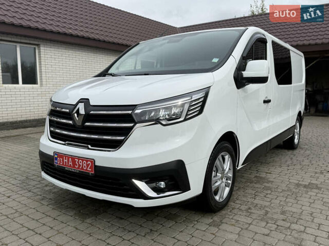 Белый Рено Трафик, объемом двигателя 2 л и пробегом 63 тыс. км за 32650 $, фото 140 на Automoto.ua