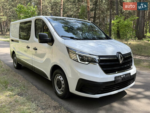 Белый Рено Трафик, объемом двигателя 2 л и пробегом 36 тыс. км за 25800 $, фото 1 на Automoto.ua