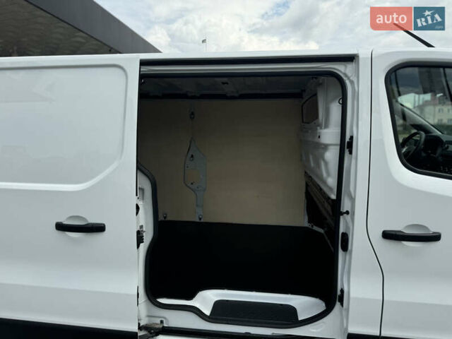 Білий Рено Трафік, об'ємом двигуна 2 л та пробігом 129 тис. км за 24700 $, фото 28 на Automoto.ua