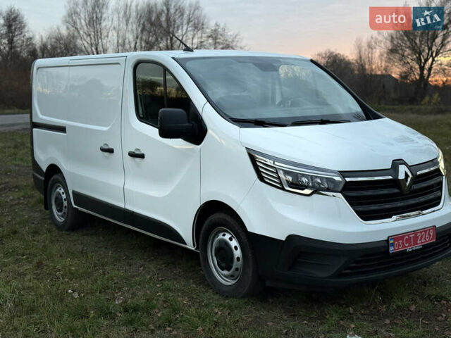 Белый Рено Трафик, объемом двигателя 2 л и пробегом 61 тыс. км за 22550 $, фото 3 на Automoto.ua