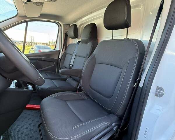 Белый Рено Трафик, объемом двигателя 0 л и пробегом 40 тыс. км за 25500 $, фото 20 на Automoto.ua