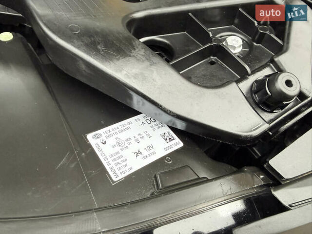 Білий Рено Трафік, об'ємом двигуна 2 л та пробігом 181 тис. км за 26850 $, фото 64 на Automoto.ua