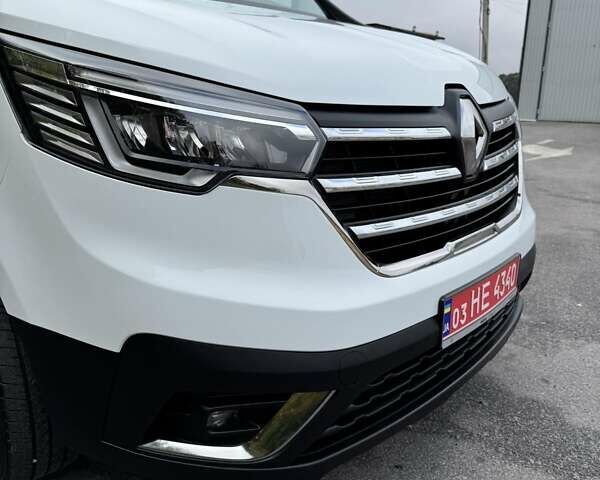 Білий Рено Трафік, об'ємом двигуна 2 л та пробігом 30 тис. км за 24990 $, фото 11 на Automoto.ua