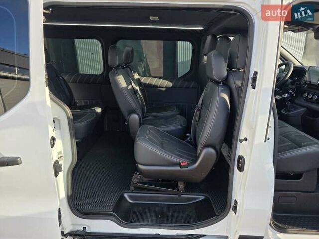 Белый Рено Трафик, объемом двигателя 2 л и пробегом 65 тыс. км за 29950 $, фото 50 на Automoto.ua