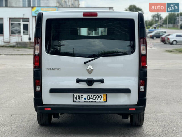 Білий Рено Трафік, об'ємом двигуна 2 л та пробігом 129 тис. км за 24700 $, фото 10 на Automoto.ua