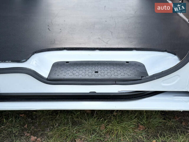 Белый Рено Трафик, объемом двигателя 2 л и пробегом 61 тыс. км за 22550 $, фото 36 на Automoto.ua