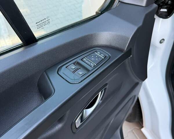 Белый Рено Трафик, объемом двигателя 0 л и пробегом 40 тыс. км за 25500 $, фото 35 на Automoto.ua