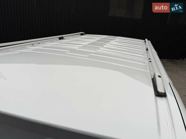 Білий Рено Трафік, об'ємом двигуна 2 л та пробігом 181 тис. км за 26850 $, фото 11 на Automoto.ua