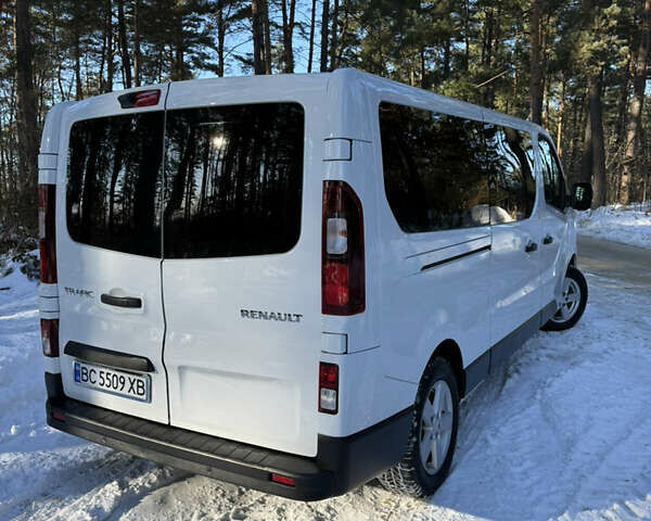Білий Рено Трафік, об'ємом двигуна 2 л та пробігом 54 тис. км за 32100 $, фото 13 на Automoto.ua
