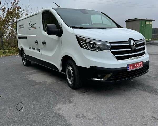 Білий Рено Трафік, об'ємом двигуна 2 л та пробігом 30 тис. км за 24990 $, фото 3 на Automoto.ua