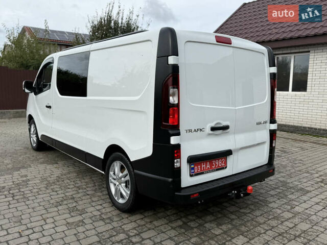 Белый Рено Трафик, объемом двигателя 2 л и пробегом 63 тыс. км за 32650 $, фото 24 на Automoto.ua