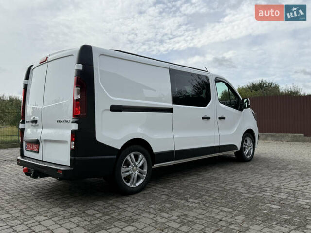 Белый Рено Трафик, объемом двигателя 2 л и пробегом 63 тыс. км за 32650 $, фото 32 на Automoto.ua