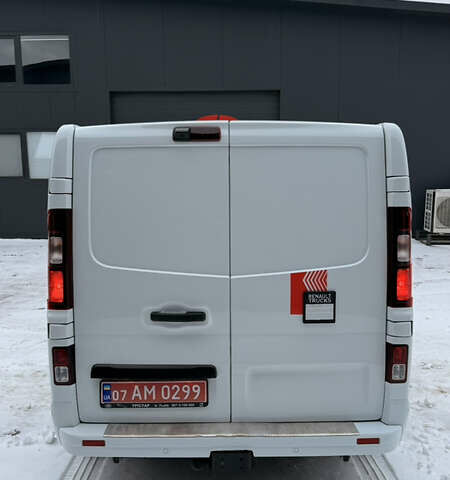 Білий Рено Трафік, об'ємом двигуна 2 л та пробігом 13 тис. км за 29000 $, фото 7 на Automoto.ua