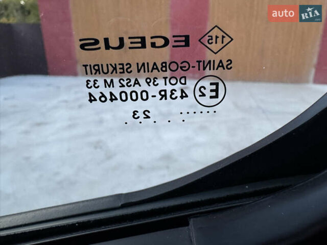 Белый Рено Трафик, объемом двигателя 2 л и пробегом 103 тыс. км за 28999 $, фото 19 на Automoto.ua