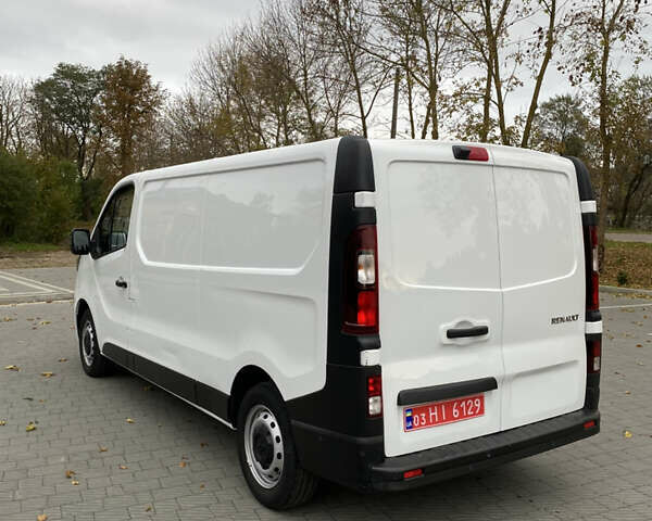 Белый Рено Трафик, объемом двигателя 2 л и пробегом 43 тыс. км за 25400 $, фото 5 на Automoto.ua