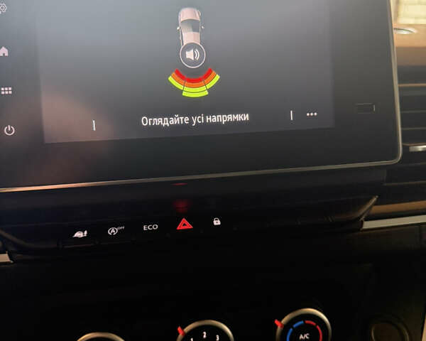 Белый Рено Трафик, объемом двигателя 2 л и пробегом 63 тыс. км за 32650 $, фото 102 на Automoto.ua