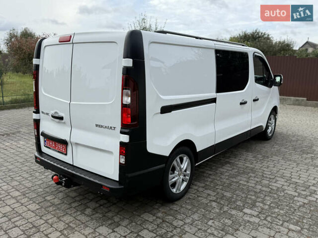 Белый Рено Трафик, объемом двигателя 2 л и пробегом 63 тыс. км за 32650 $, фото 29 на Automoto.ua