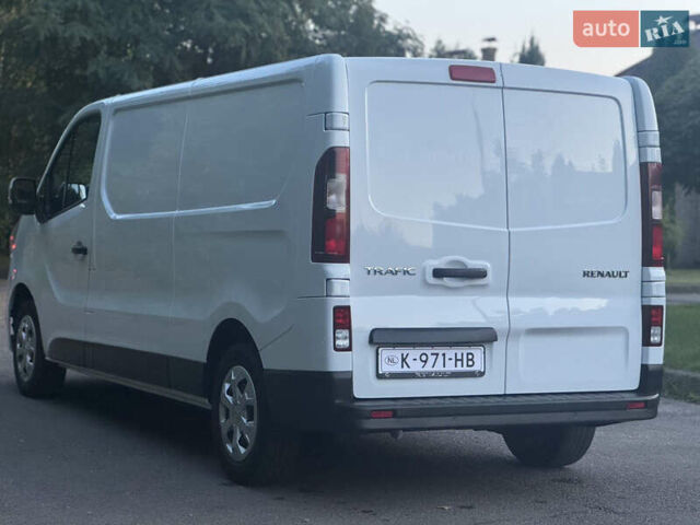 Белый Рено Трафик, объемом двигателя 2 л и пробегом 201 тыс. км за 22700 $, фото 14 на Automoto.ua