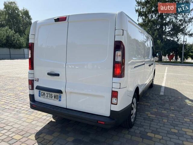 Белый Рено Трафик, объемом двигателя 2 л и пробегом 110 тыс. км за 28999 $, фото 7 на Automoto.ua