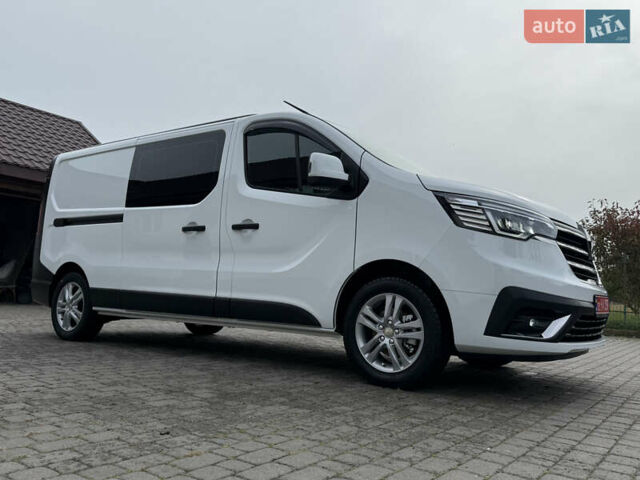 Белый Рено Трафик, объемом двигателя 2 л и пробегом 63 тыс. км за 32650 $, фото 41 на Automoto.ua