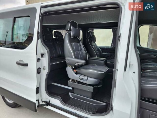 Белый Рено Трафик, объемом двигателя 2 л и пробегом 21 тыс. км за 29900 $, фото 18 на Automoto.ua
