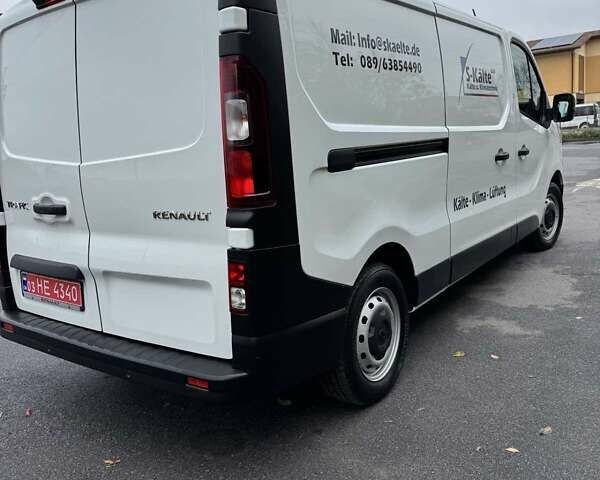 Білий Рено Трафік, об'ємом двигуна 2 л та пробігом 30 тис. км за 24990 $, фото 24 на Automoto.ua