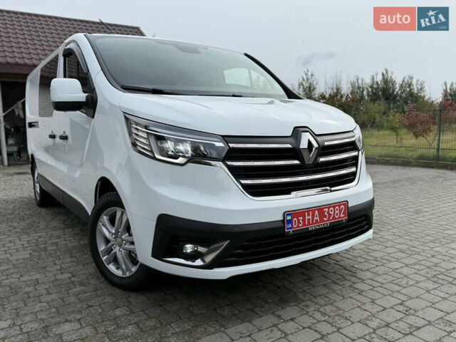 Белый Рено Трафик, объемом двигателя 2 л и пробегом 63 тыс. км за 32650 $, фото 8 на Automoto.ua