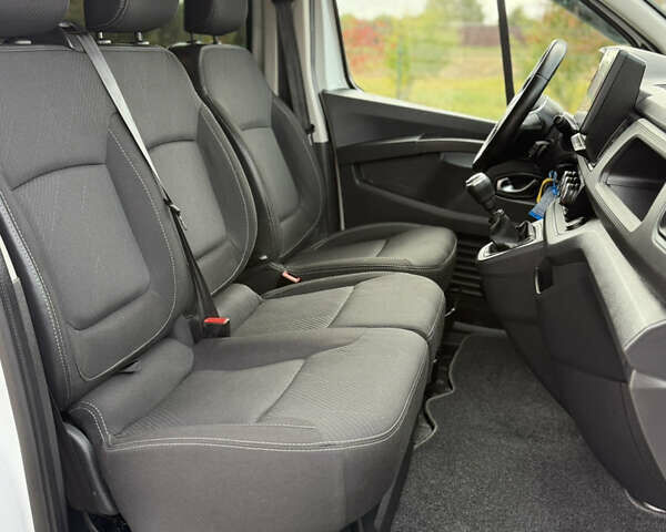 Белый Рено Трафик, объемом двигателя 2 л и пробегом 63 тыс. км за 32650 $, фото 76 на Automoto.ua