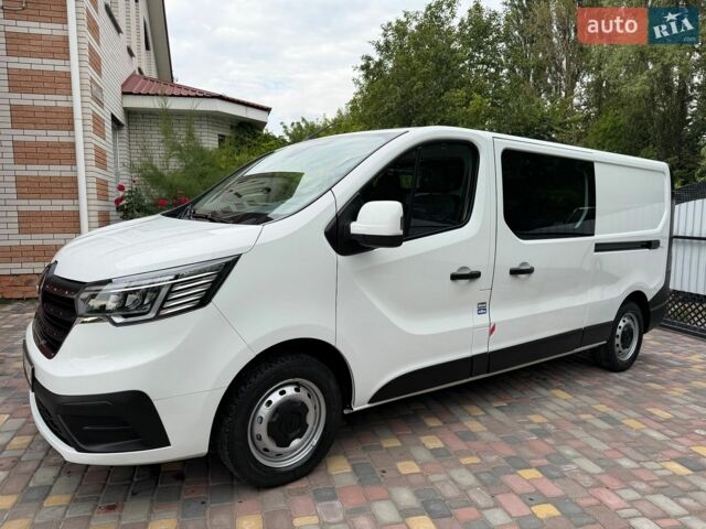 Белый Рено Трафик, объемом двигателя 2 л и пробегом 73 тыс. км за 21700 $, фото 6 на Automoto.ua