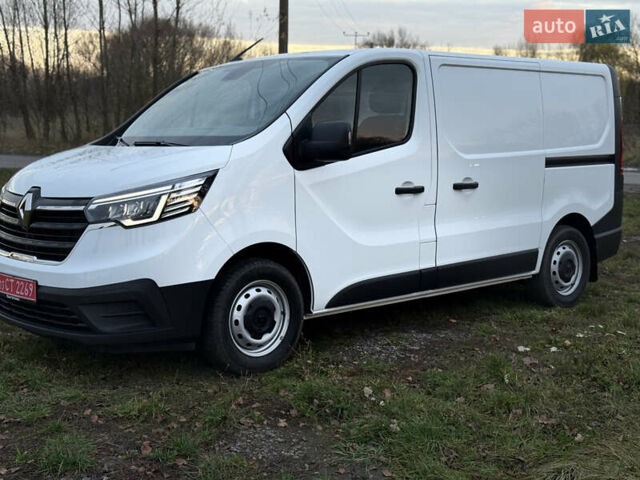 Белый Рено Трафик, объемом двигателя 2 л и пробегом 61 тыс. км за 22550 $, фото 1 на Automoto.ua