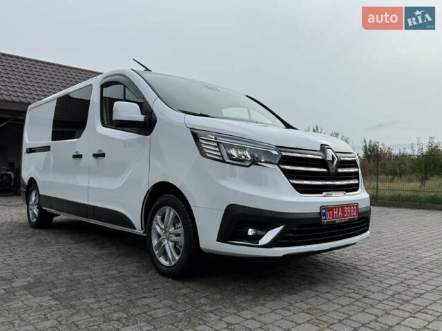Белый Рено Трафик, объемом двигателя 2 л и пробегом 63 тыс. км за 32650 $, фото 43 на Automoto.ua
