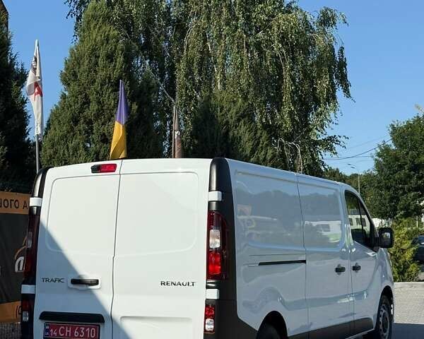 Белый Рено Трафик, объемом двигателя 0 л и пробегом 40 тыс. км за 25500 $, фото 3 на Automoto.ua