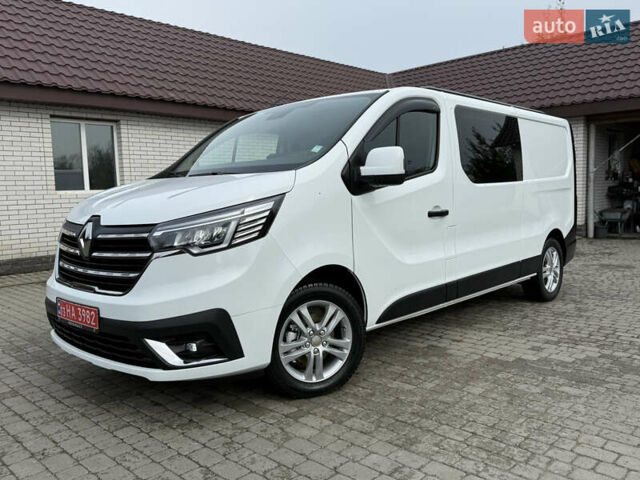 Белый Рено Трафик, объемом двигателя 2 л и пробегом 63 тыс. км за 32650 $, фото 4 на Automoto.ua