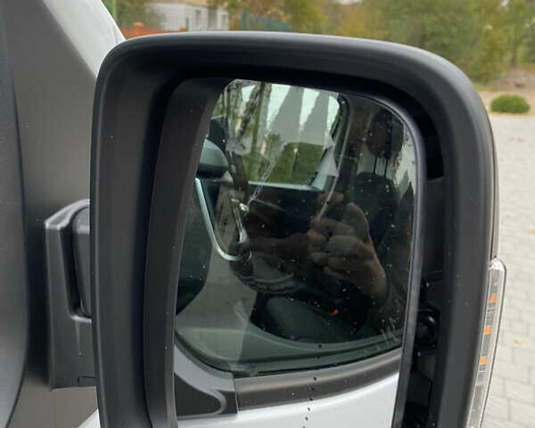 Белый Рено Трафик, объемом двигателя 2 л и пробегом 43 тыс. км за 25400 $, фото 12 на Automoto.ua