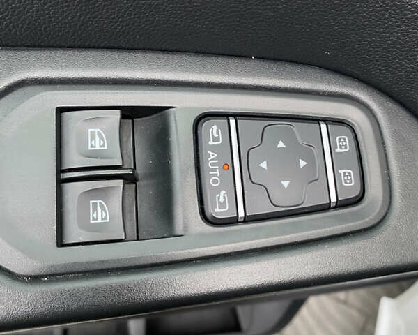 Белый Рено Трафик, объемом двигателя 2 л и пробегом 43 тыс. км за 25400 $, фото 18 на Automoto.ua