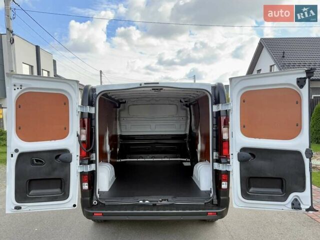 Білий Рено Трафік, об'ємом двигуна 2 л та пробігом 16 тис. км за 32700 $, фото 45 на Automoto.ua