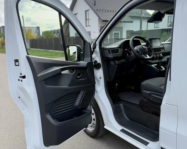 Білий Рено Трафік, об'ємом двигуна 2 л та пробігом 16 тис. км за 32700 $, фото 51 на Automoto.ua