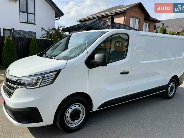 Білий Рено Трафік, об'ємом двигуна 2 л та пробігом 16 тис. км за 32700 $, фото 19 на Automoto.ua