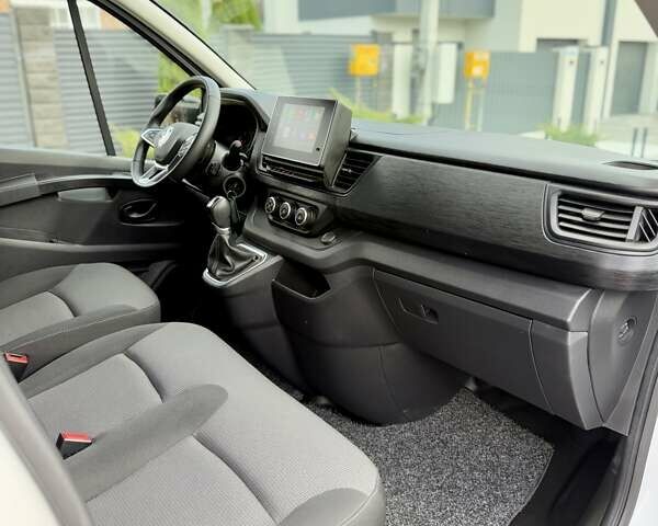 Білий Рено Трафік, об'ємом двигуна 2 л та пробігом 16 тис. км за 32700 $, фото 60 на Automoto.ua