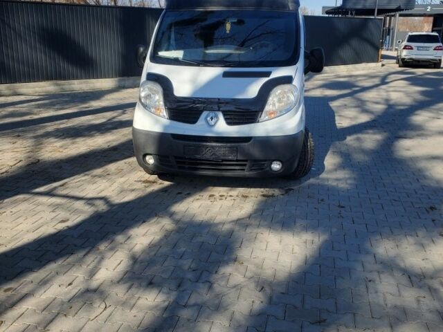 Білий Рено Трафік, об'ємом двигуна 2 л та пробігом 450 тис. км за 12900 $, фото 3 на Automoto.ua