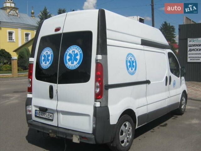 Білий Рено Трафік, об'ємом двигуна 2 л та пробігом 390 тис. км за 7300 $, фото 3 на Automoto.ua