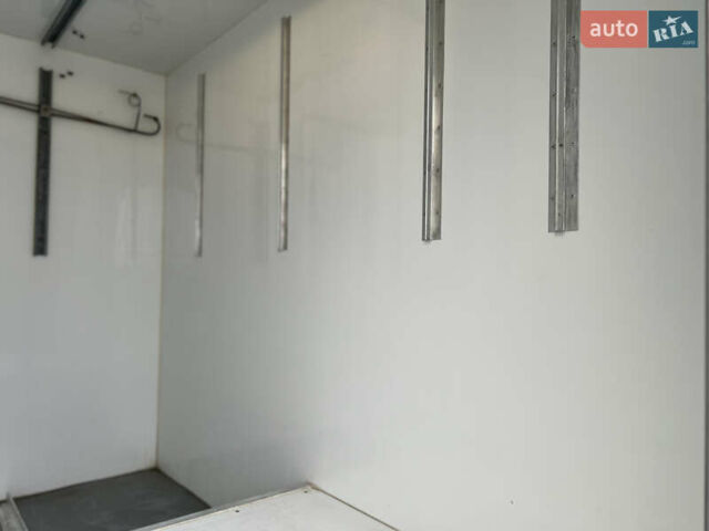 Белый Рено Трафик, объемом двигателя 2 л и пробегом 256 тыс. км за 11300 $, фото 27 на Automoto.ua