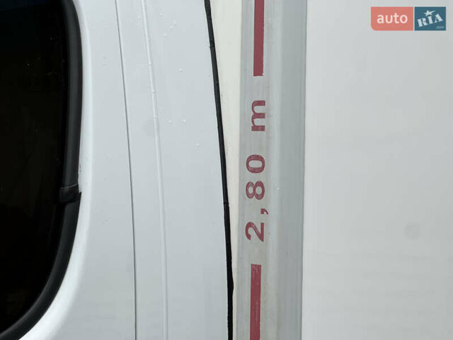 Белый Рено Трафик, объемом двигателя 2 л и пробегом 256 тыс. км за 11300 $, фото 32 на Automoto.ua
