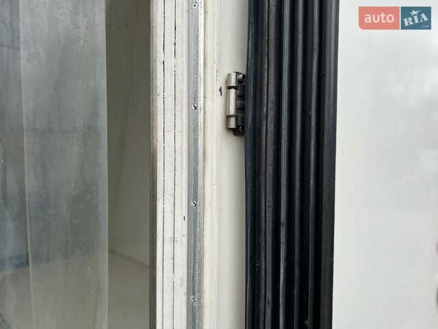 Белый Рено Трафик, объемом двигателя 2 л и пробегом 256 тыс. км за 11300 $, фото 24 на Automoto.ua