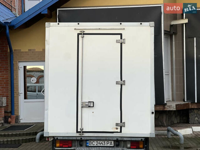 Белый Рено Трафик, объемом двигателя 2 л и пробегом 256 тыс. км за 11300 $, фото 18 на Automoto.ua